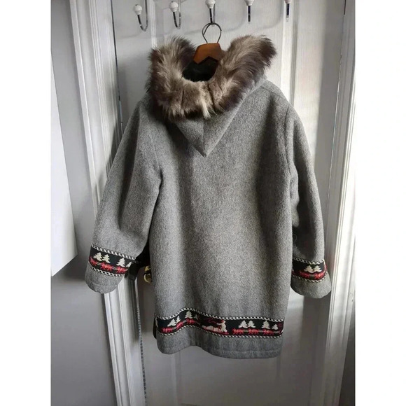 Kerr's fur parka and removable jacket - Picture 7 of 15